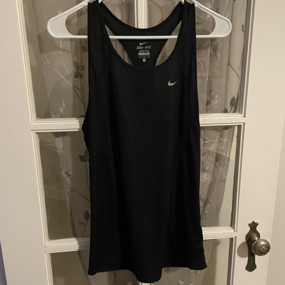 NIKE tank